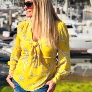 Cabi Blouse Mia Sunny Yellow Nautical Reef Knot Print Women's Size Small NWT